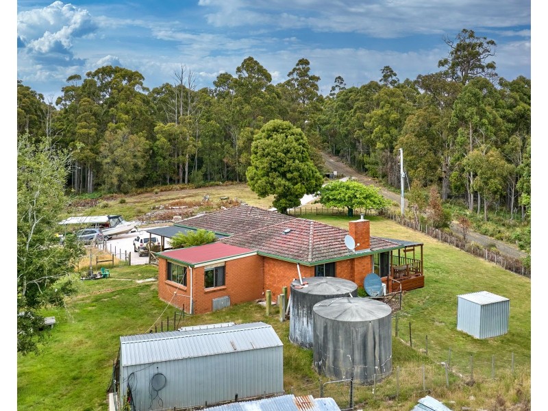 520 Bradys Plain Road, Parkham TAS 7304