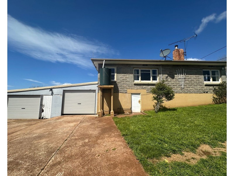 19 West Barrack Street, Deloraine TAS 7304