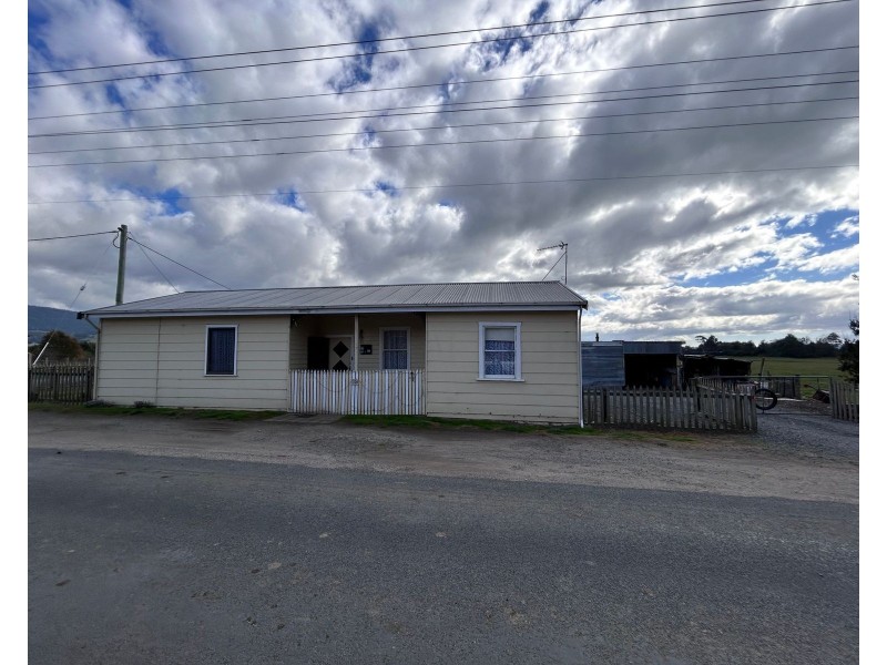 104 Main Road, Meander TAS 7304