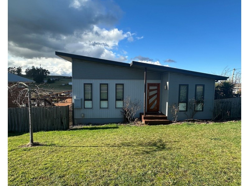 29 Winter Street, Deloraine TAS 7304