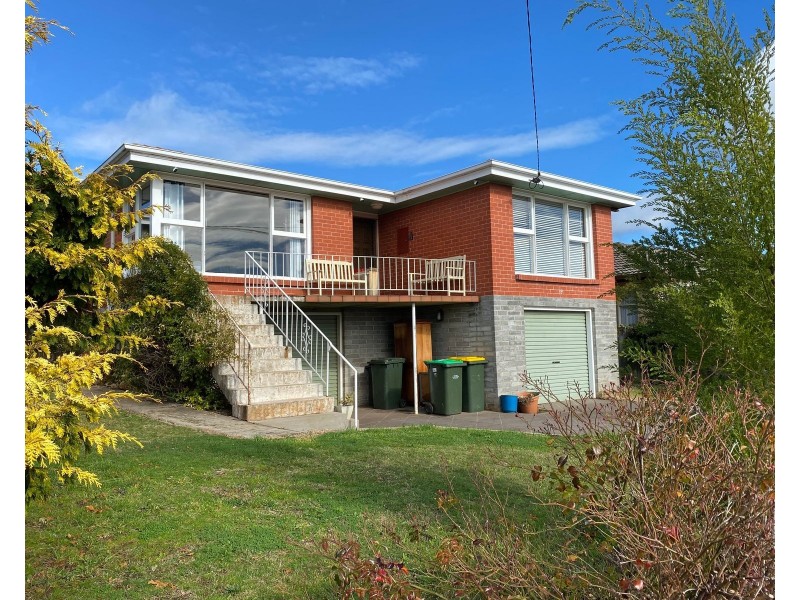 39 Croft Avenue, Devonport TAS 7310