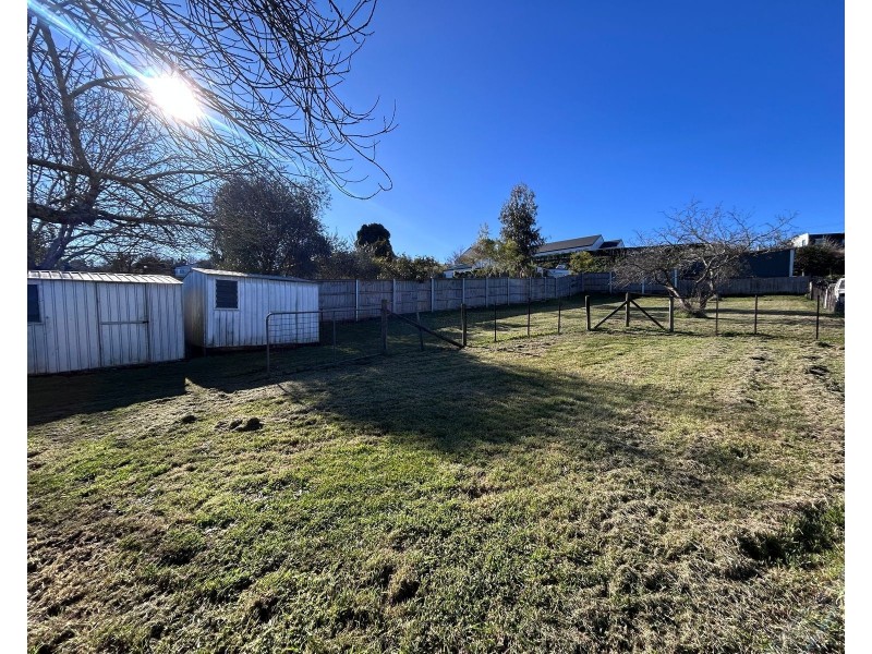 Deloraine TAS 7304