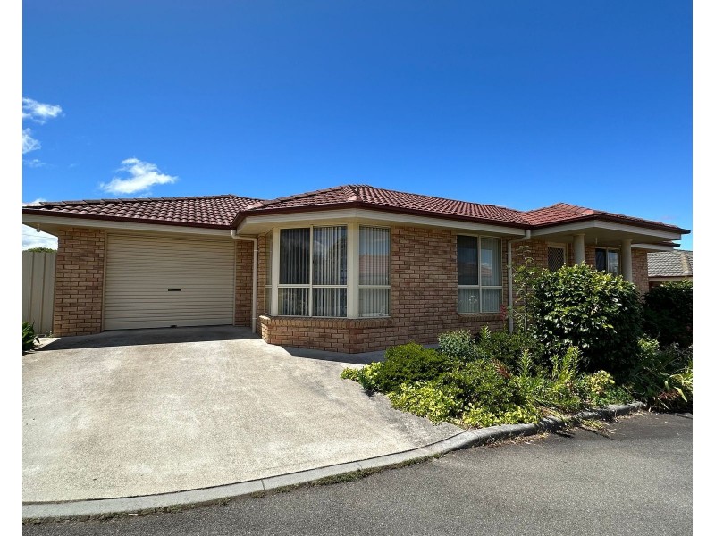 2/66 West Goderich Street, Deloraine TAS 7304