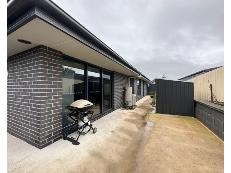 3/2 Nutt Street, Deloraine TAS 7304