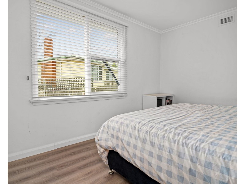 12 EAST WESTBURY PLACE, Deloraine TAS 7304