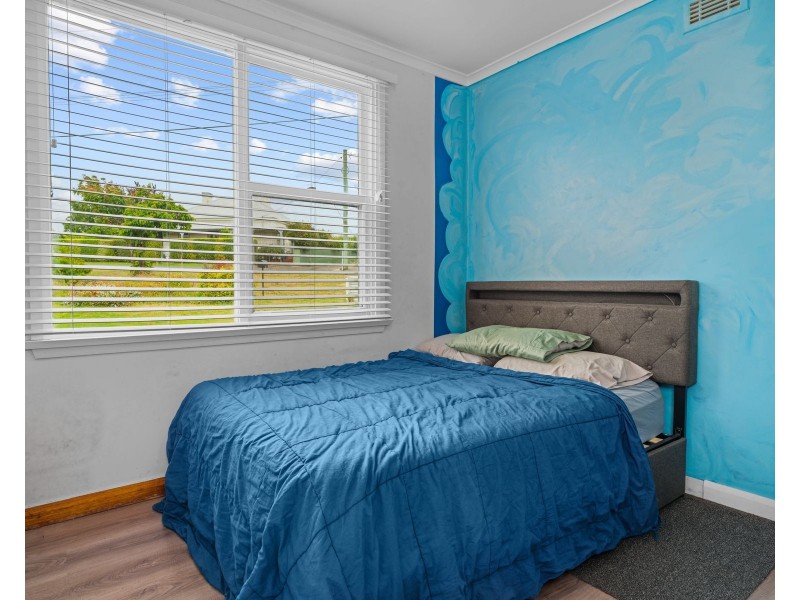 12 EAST WESTBURY PLACE, Deloraine TAS 7304