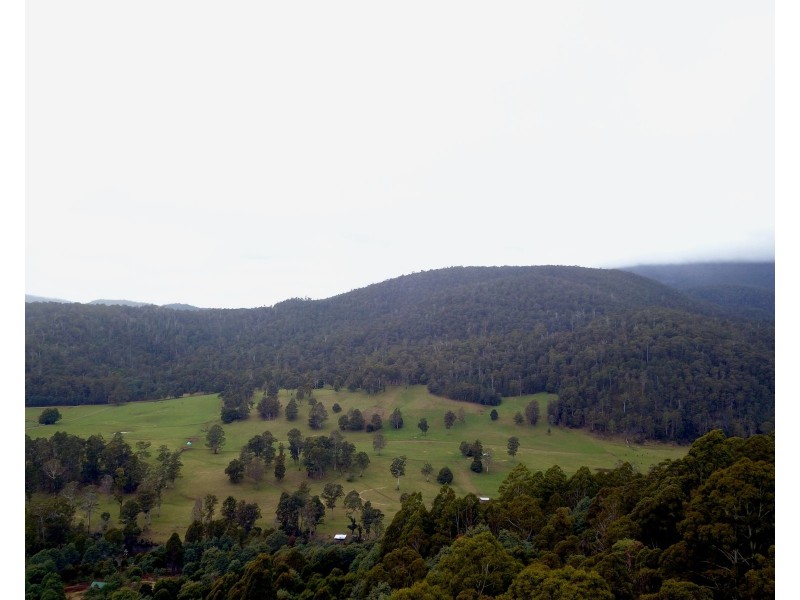 400 Olivers Road, Liena TAS 7304