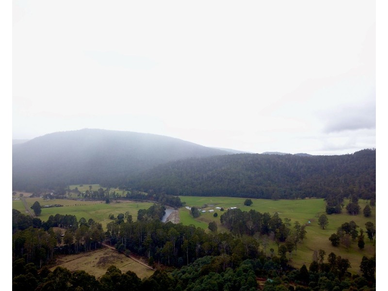 400 Olivers Road, Liena TAS 7304