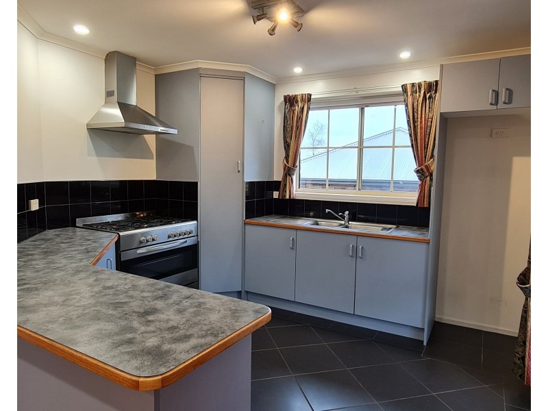 6 East Goderich Street, Deloraine TAS 7304