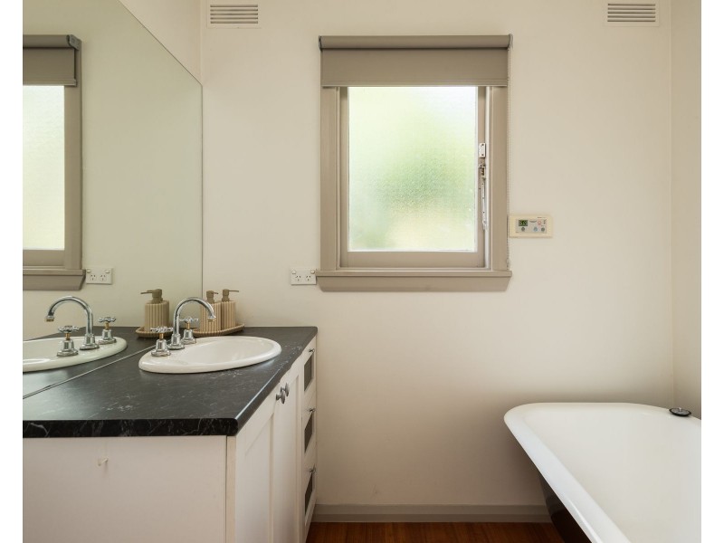 25 Delamere Crescent, Trevallyn TAS 7250