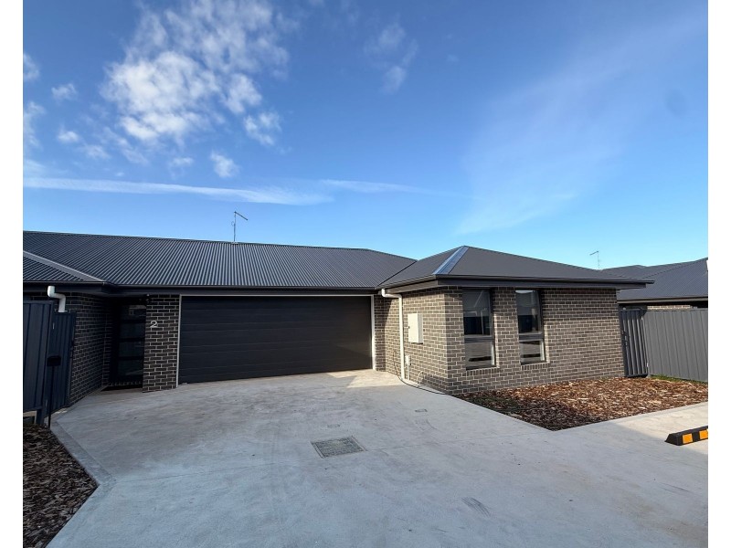 2/74 West Barrack Street, Deloraine TAS 7304