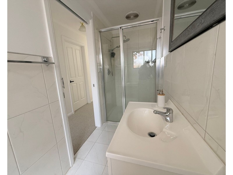 2/105A King Street, Westbury TAS 7303