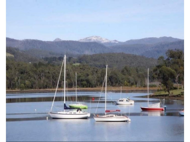 8 Dwyers Road, Port Huon TAS 7116
