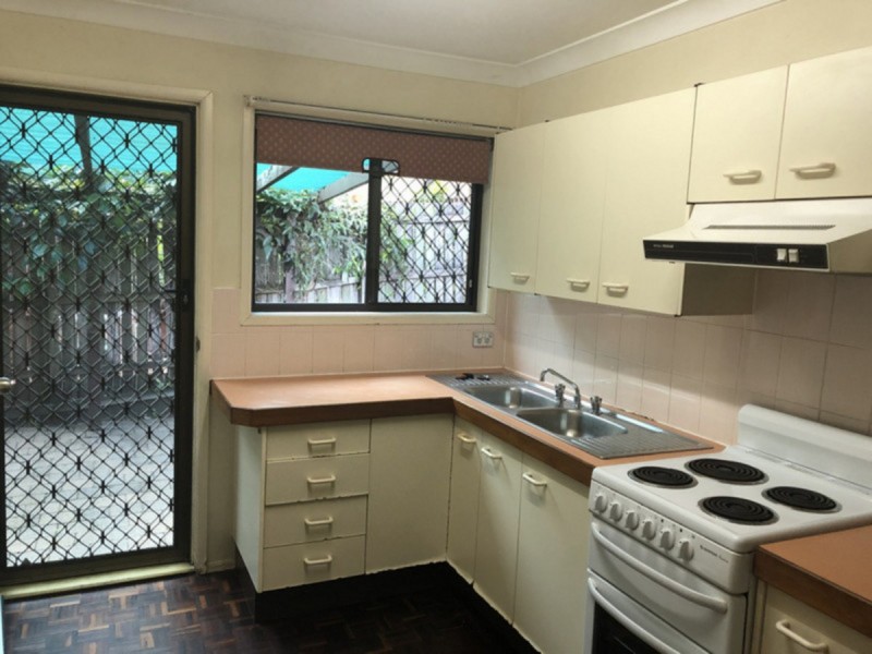 10/93-95 Barbaralla Drive, Springwood QLD 4127