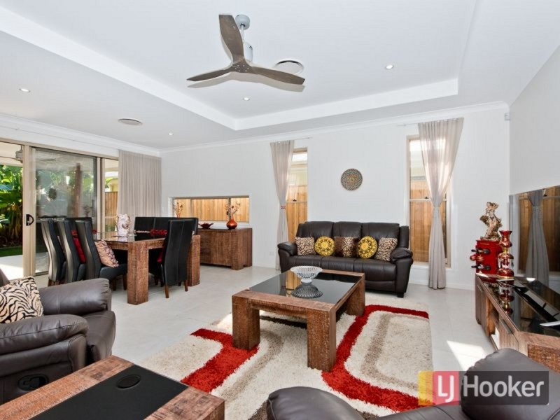 28 Flinders Circuit, Fitzgibbon QLD 4018