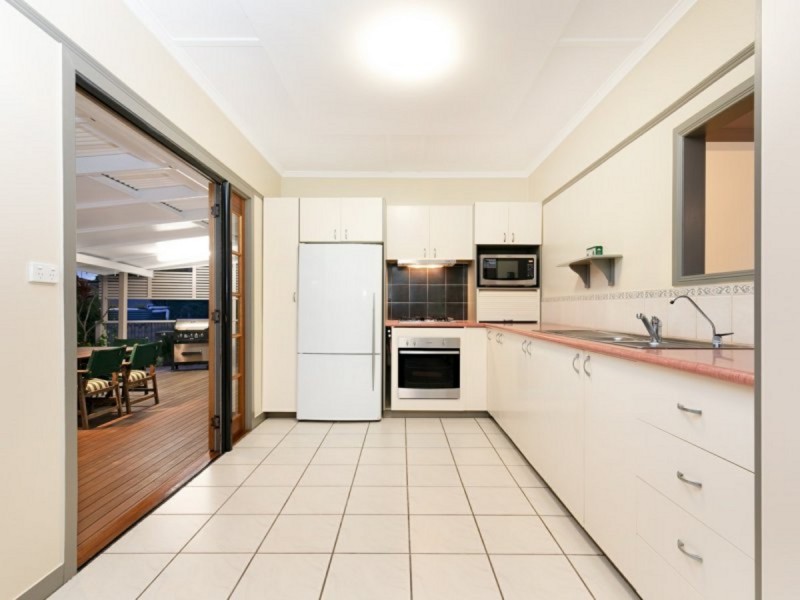 33 Windrest Avenue, Aspley QLD 4034