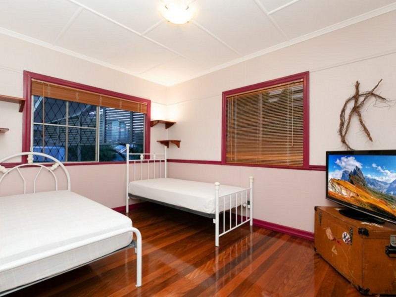 33 Windrest Avenue, Aspley QLD 4034