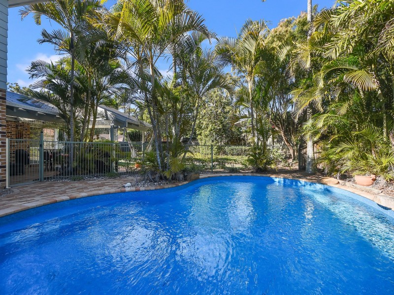 5 Oxford Crescent, Bridgeman Downs QLD 4035