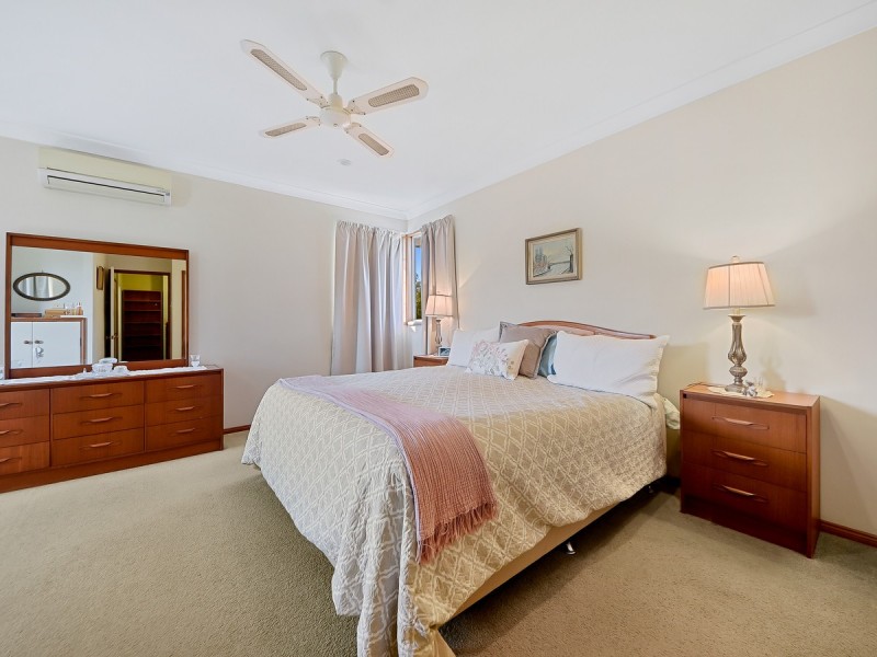 5 Oxford Crescent, Bridgeman Downs QLD 4035