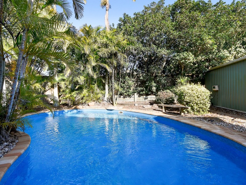 5 Oxford Crescent, Bridgeman Downs QLD 4035