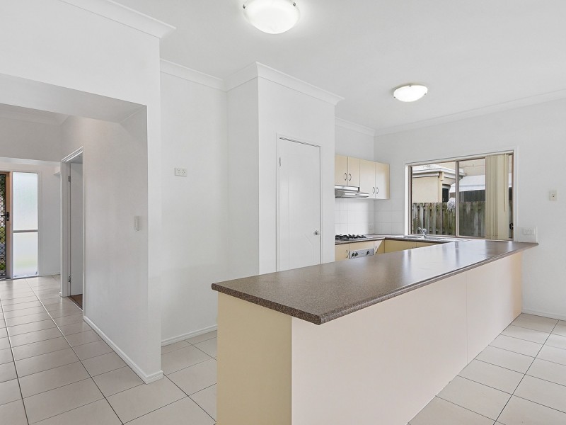 13 Petrie Crescent, Aspley QLD 4034