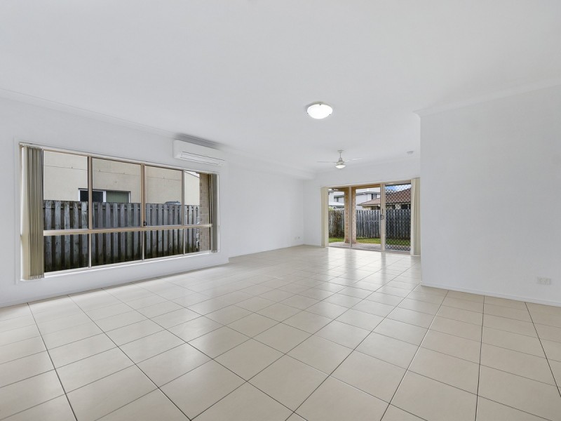 13 Petrie Crescent, Aspley QLD 4034