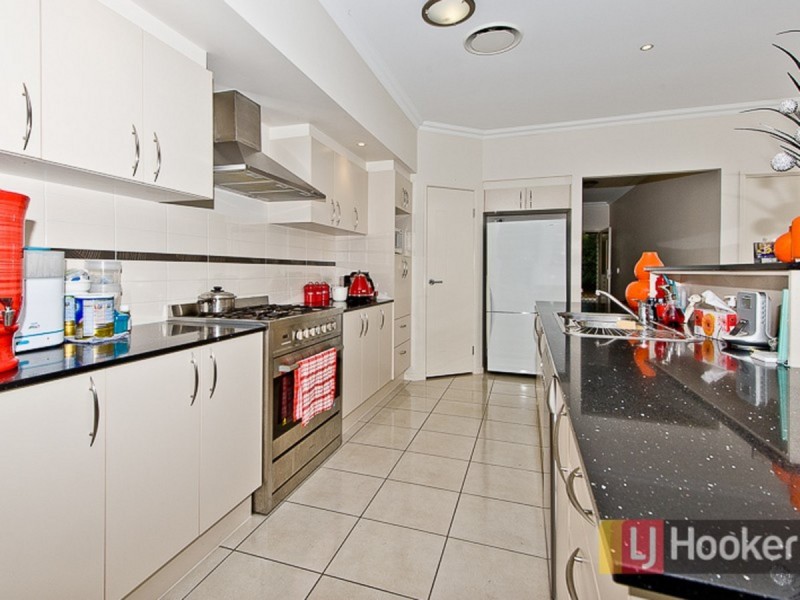 9 Gardenia Place, Bridgeman Downs QLD 4035