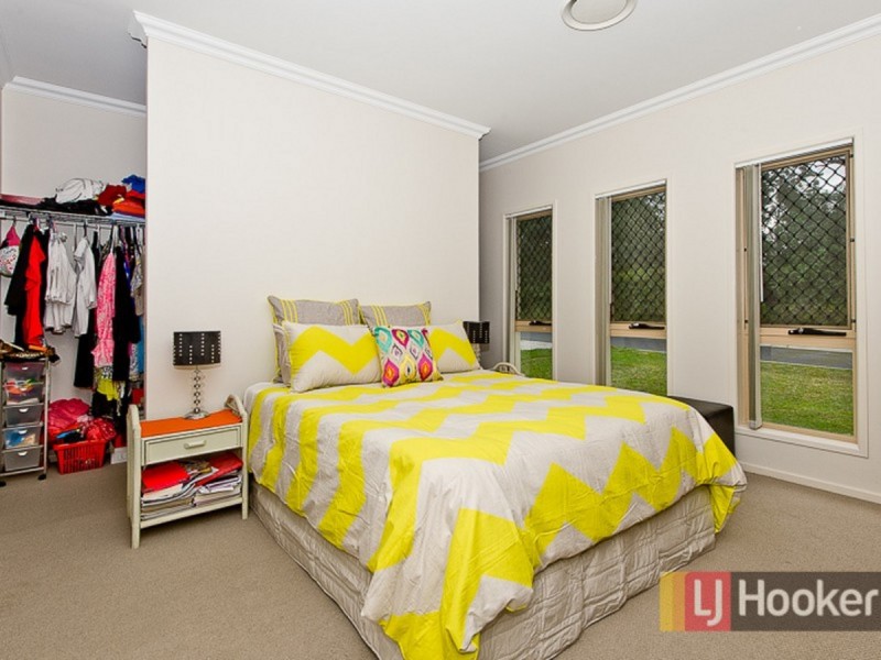 9 Gardenia Place, Bridgeman Downs QLD 4035