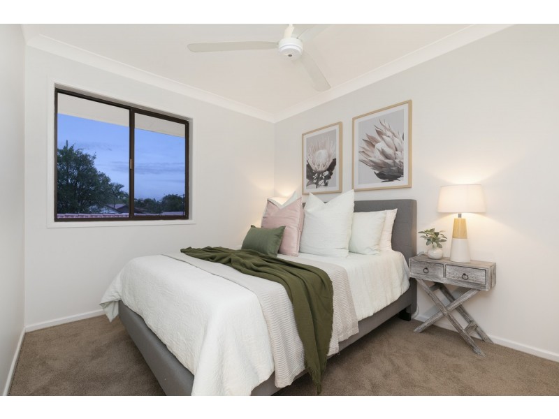 1 Charmaine Court, Albany Creek QLD 4035