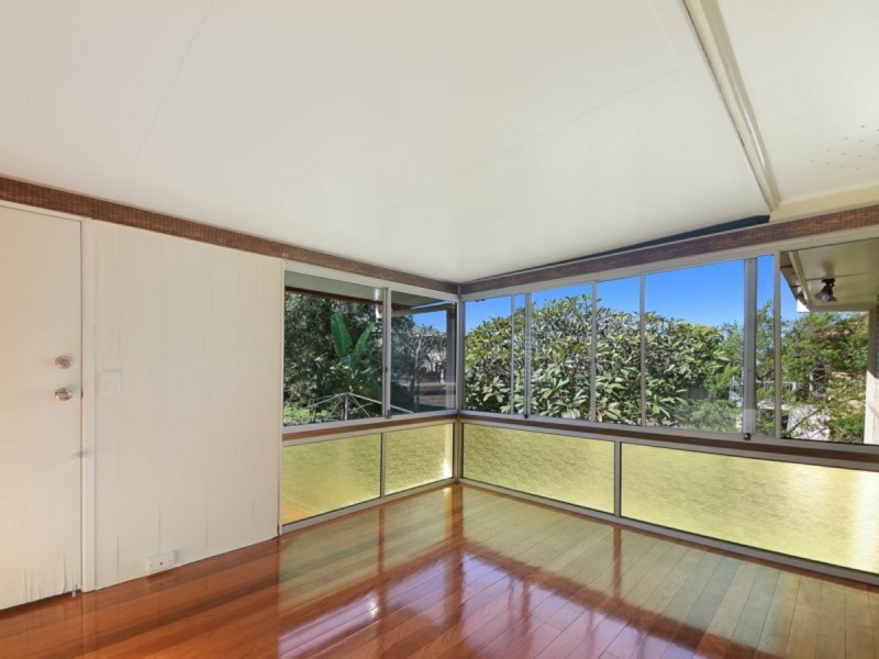 11 Pacific Street, Chermside West QLD 4032