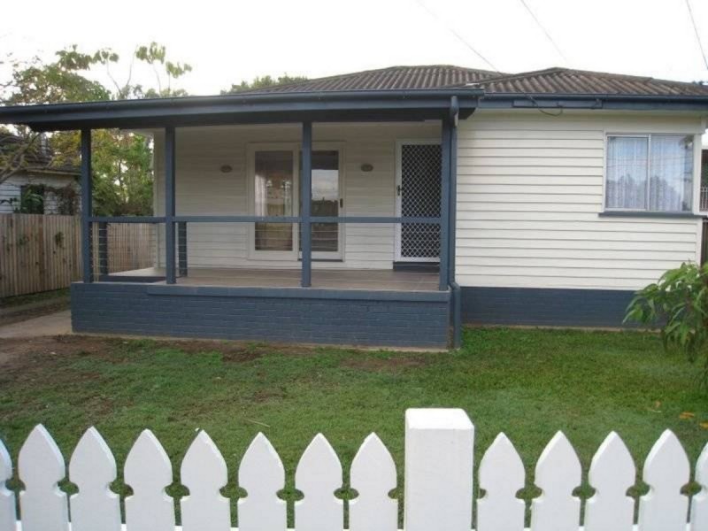 82 Blackwood Road, Deagon QLD 4017