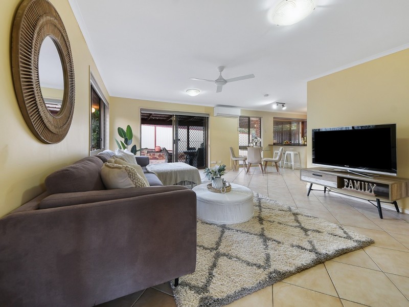 94 Ridley Road, Bridgeman Downs QLD 4035