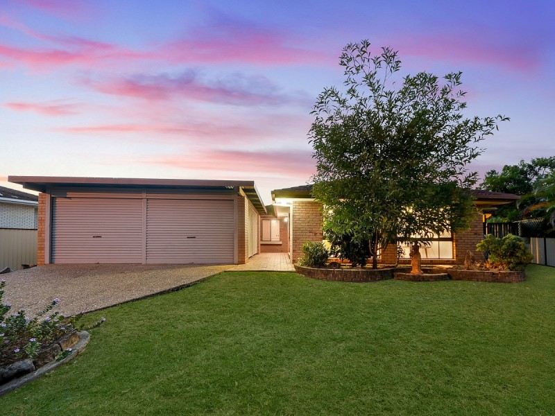 94 Ridley Road, Bridgeman Downs QLD 4035