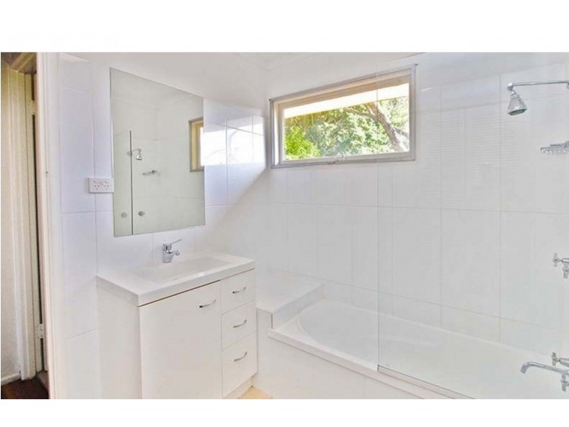 7 Zephyr Street (Cnr Anglia St), Aspley QLD 4034