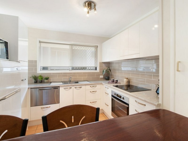 2/479 Hamilton Road, Chermside QLD 4032