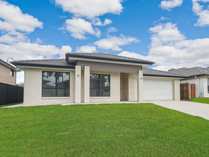 23 Leong Street, Bridgeman Downs QLD 4035