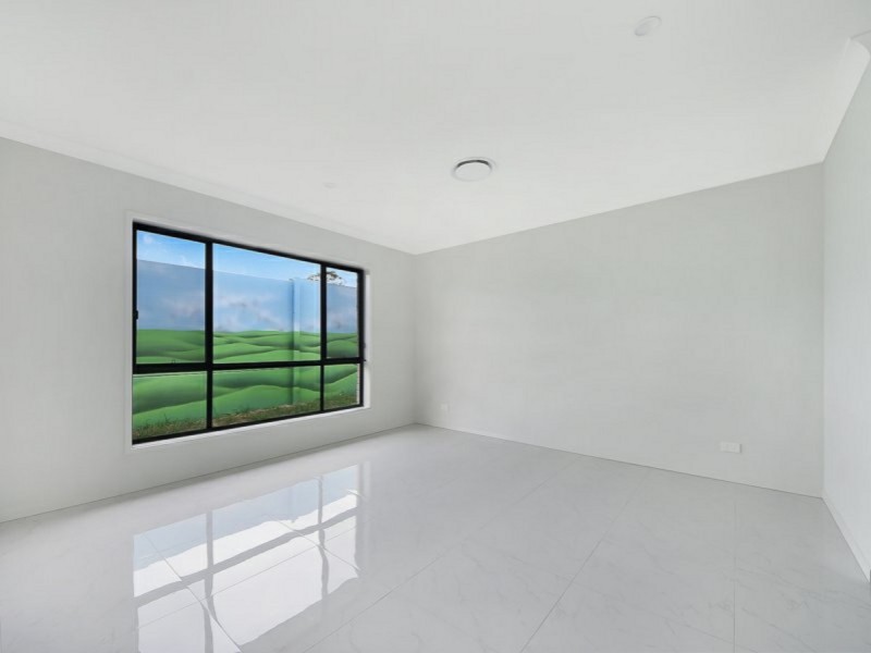 23 Leong Street, Bridgeman Downs QLD 4035