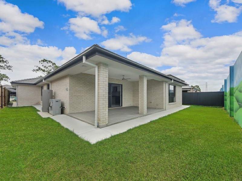 23 Leong Street, Bridgeman Downs QLD 4035
