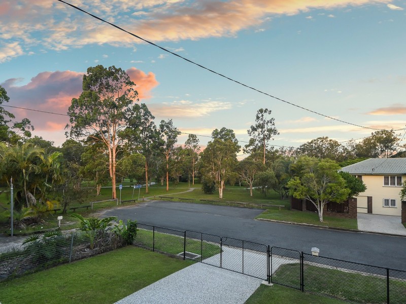 8 Crofton Street, Geebung QLD 4034