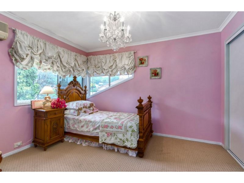 71 Galaxy Street, Bridgeman Downs QLD 4035