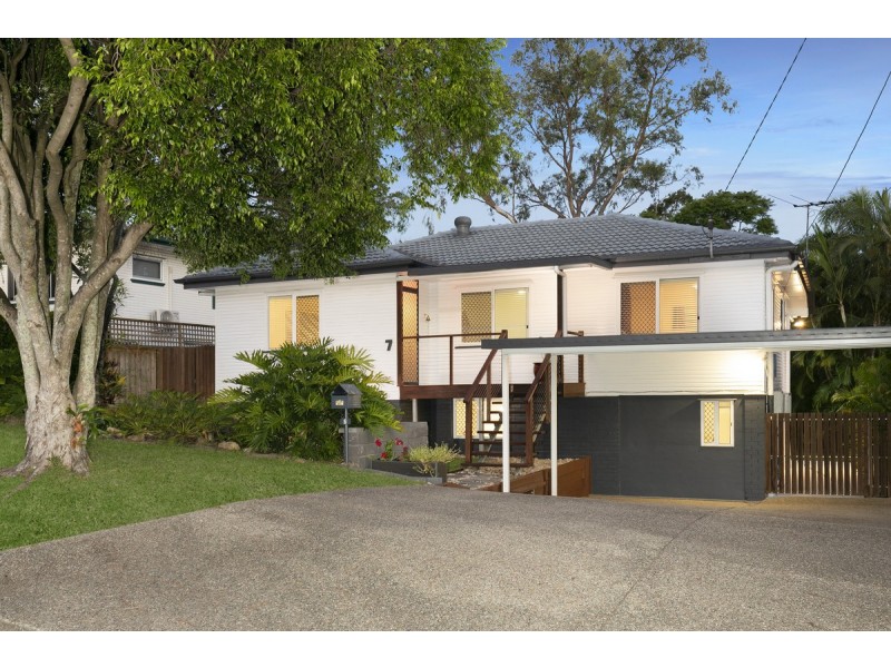 7 Backford Street, Chermside West QLD 4032