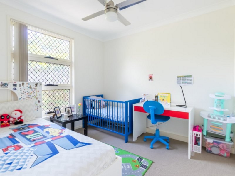 13 Daintree Parkway, Fitzgibbon QLD 4018