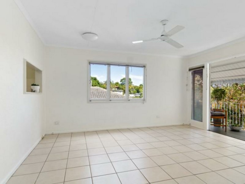 9 Maryland Street, Stafford Heights QLD 4053