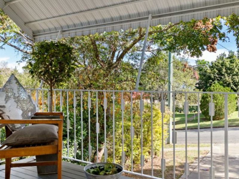 9 Maryland Street, Stafford Heights QLD 4053