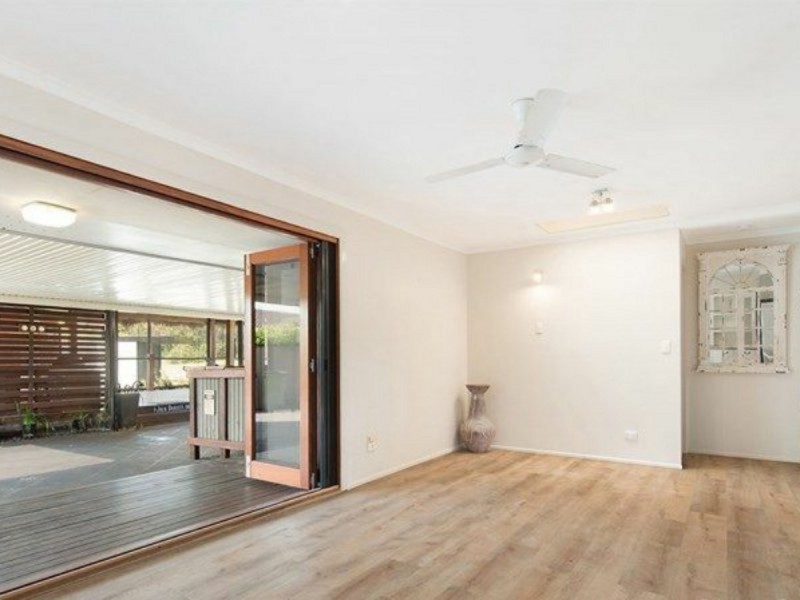 34 Daniel Court, Scarborough QLD 4020