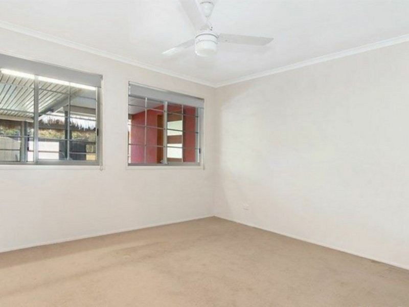 34 Daniel Court, Scarborough QLD 4020