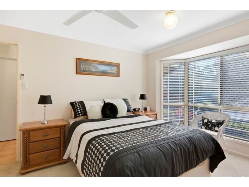 64 Cambridge Crescent, Fitzgibbon QLD 4018