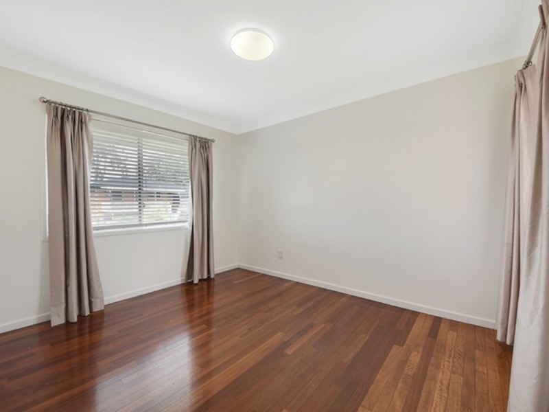 26 Pacific Street, Chermside West QLD 4032