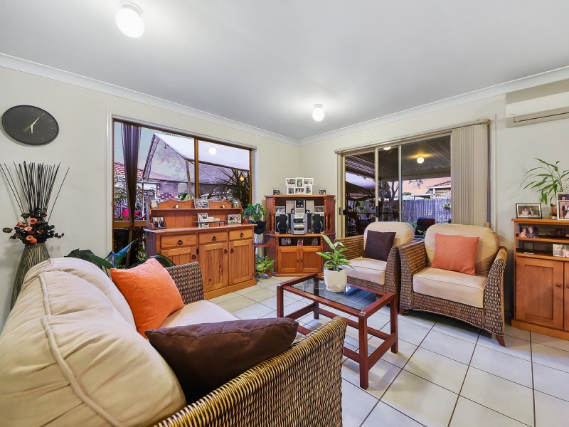 20 Rose Crescent, Fitzgibbon QLD 4018