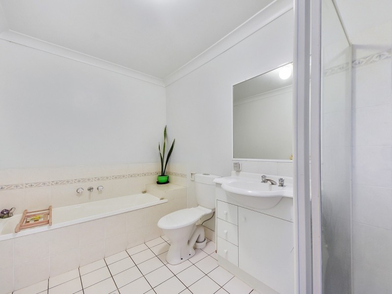20 Rose Crescent, Fitzgibbon QLD 4018